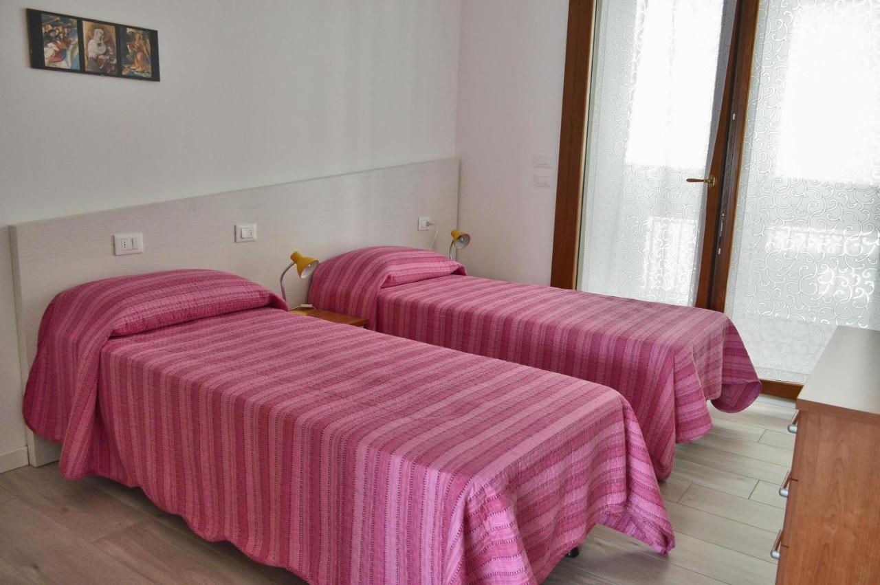 Casa Comisso Lägenhet Caorle Exteriör bild